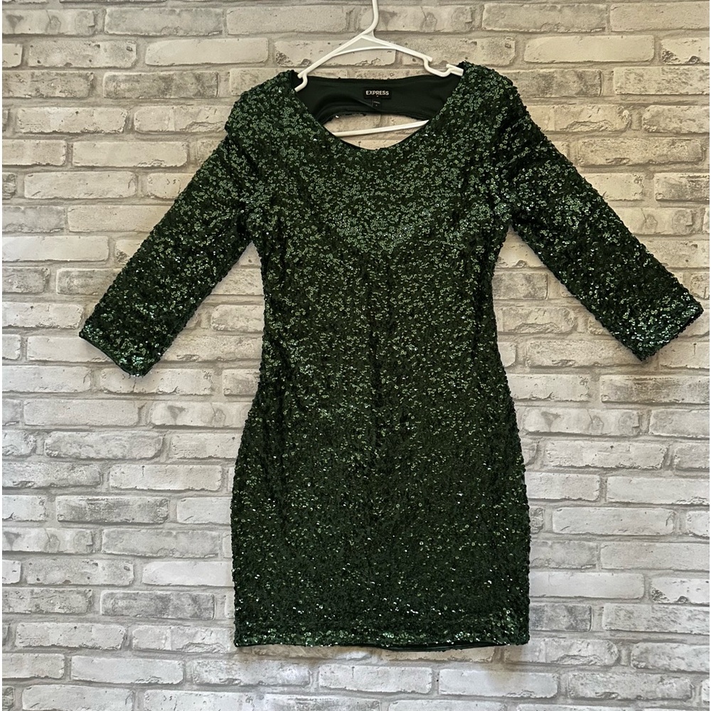 Green sequins dress by Express.  Size 6.  Like new.